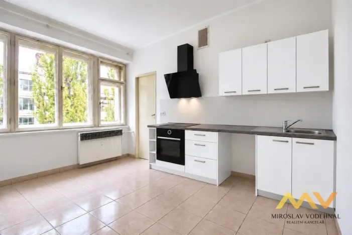 Pronájem bytu 3+1, Hradec Králové, Nerudova, 95 m2