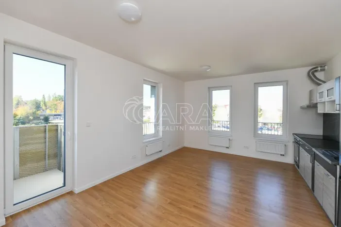 Pronájem bytu 1+kk, Benešov, 102. pluku, 32 m2