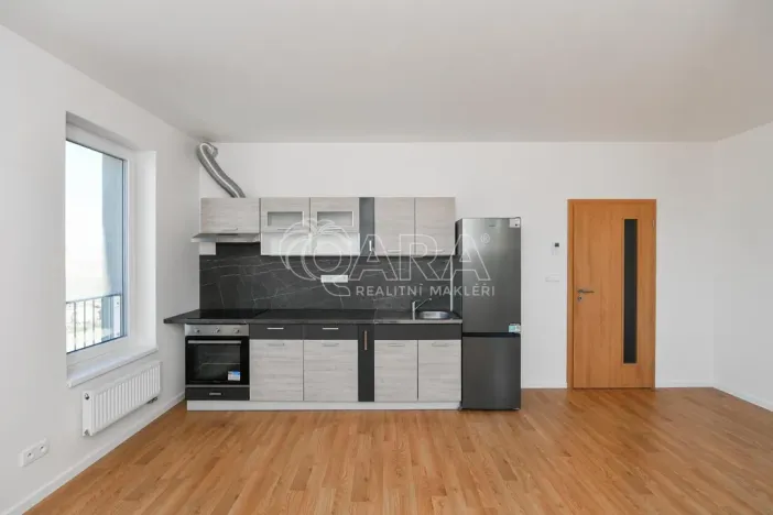 Pronájem bytu 1+kk, Benešov, 102. pluku, 32 m2