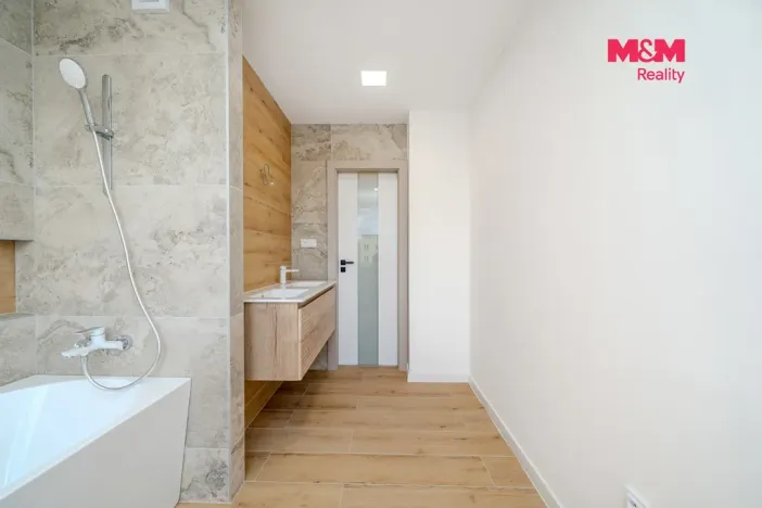 Prodej bytu 3+kk, Ostrava - Poruba, Josefa Skupy, 66 m2