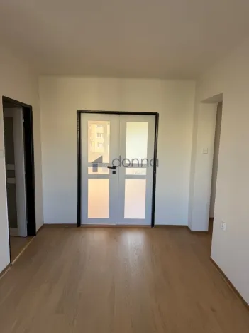 Pronájem bytu 4+1, Praha, Hrusická, 75 m2