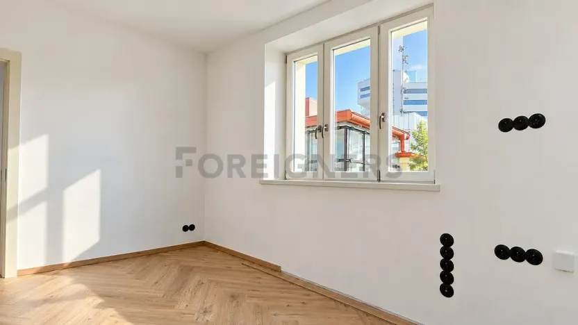 Pronájem bytu 1+kk, Praha - Žižkov, Čajkovského, 31 m2