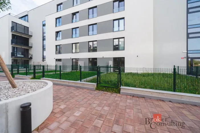 Pronájem bytu 1+kk, Plzeň - Jižní Předměstí, Železná, 28 m2