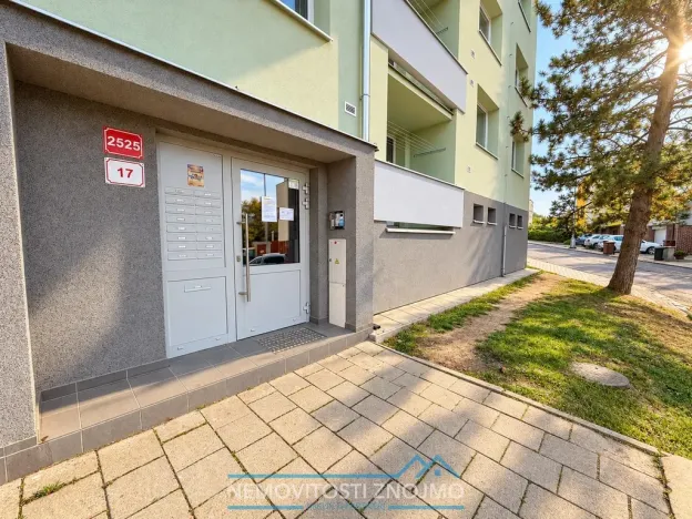 Pronájem bytu 3+1, Znojmo, Gagarinova, 76 m2
