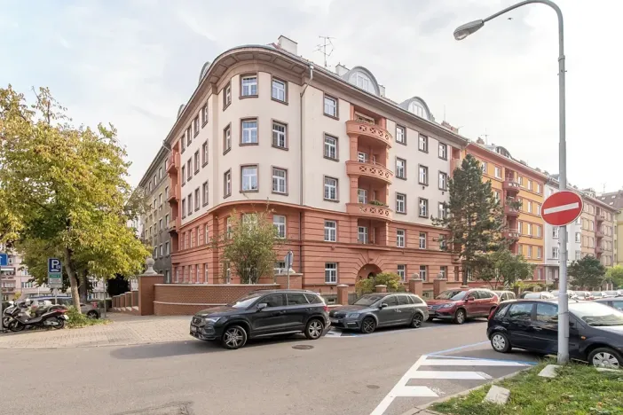 Pronájem atypického bytu, Brno, Tučkova, 80 m2