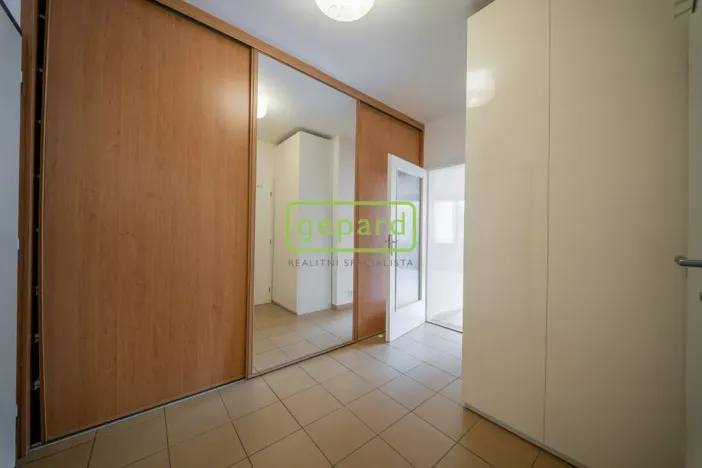 Prodej bytu 3+kk, Praha, U michelského mlýna, 75 m2