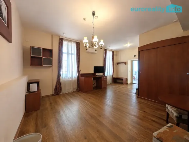 Pronájem komerčního prostoru, 30 m², Zbrojnická, Plzeň 3