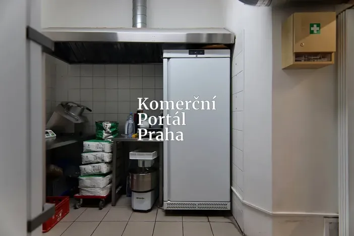 Pronájem restaurace, Praha - Nusle, Čestmírova, 36 m2
