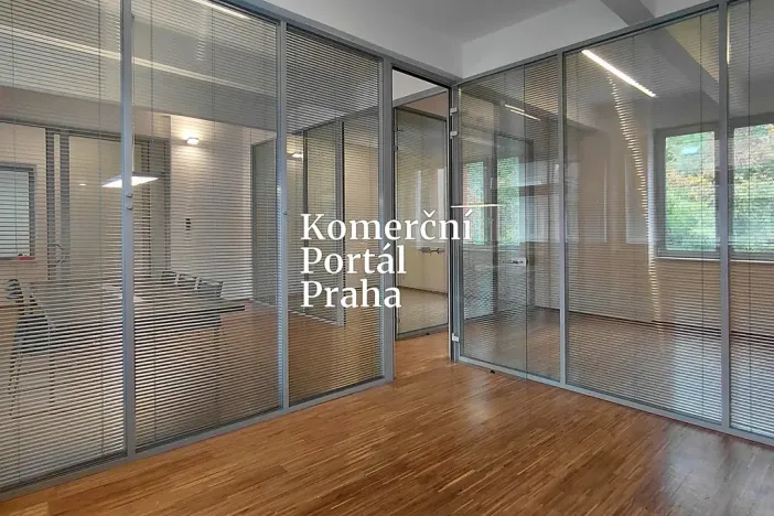 Pronájem kanceláře, Praha - Žižkov, Husitská, 180 m2