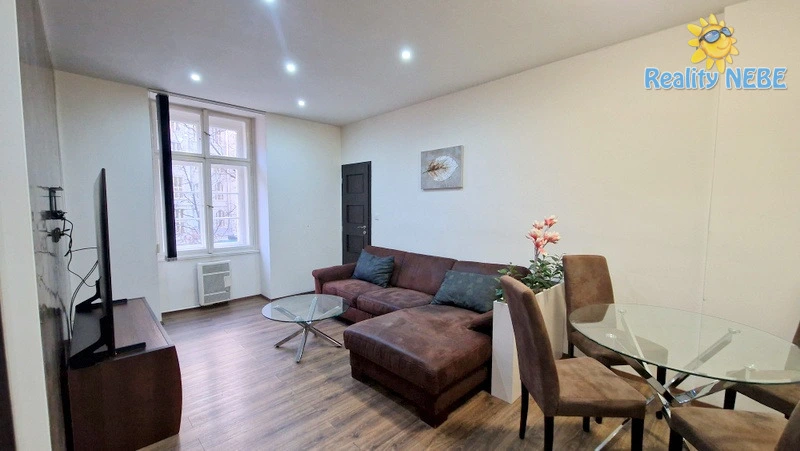Pronájem bytu 2+kk, Praha - Vršovice, Moskevská, 46 m2