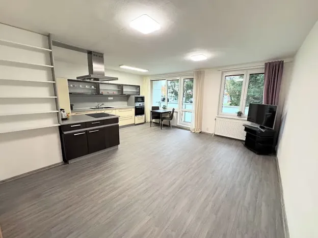 Pronájem bytu 1+kk, Jihlava, Kainarova, 46 m2