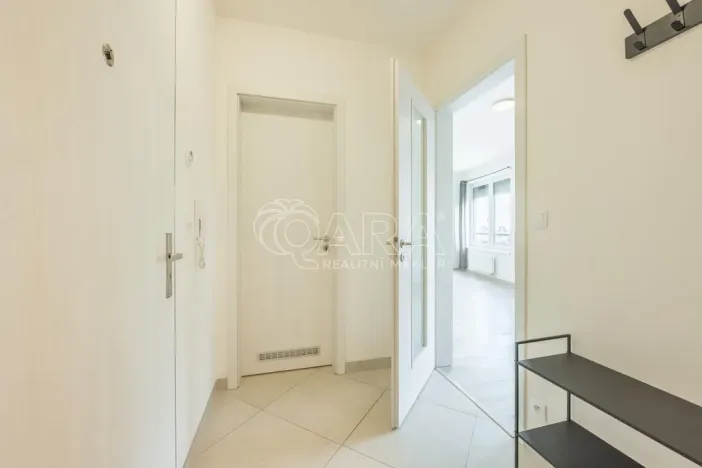 Pronájem bytu 1+kk, Praha - Chodov, Měchnovská, 41 m2
