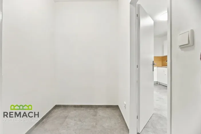 Pronájem bytu 1+1, Náchod, Masarykovo náměstí, 74 m2