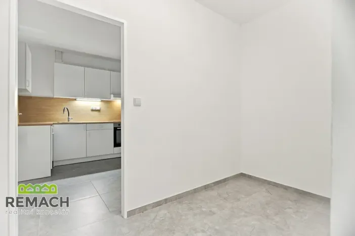 Pronájem bytu 1+1, Náchod, Masarykovo náměstí, 74 m2