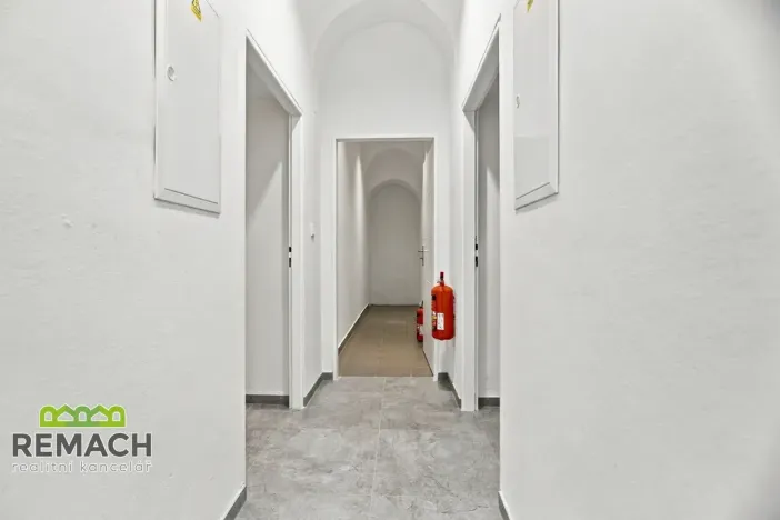 Pronájem bytu 1+1, Náchod, Masarykovo náměstí, 74 m2