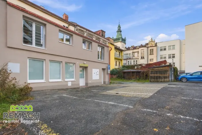 Pronájem bytu 1+1, Náchod, Masarykovo náměstí, 72 m2