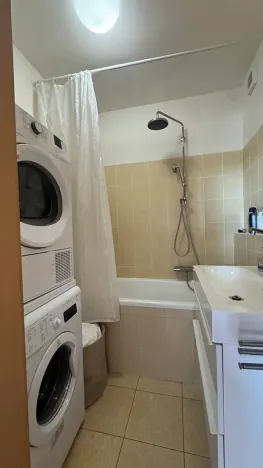 Pronájem bytu 2+kk, Praha - Řeporyje, Wiesenthalova, 84 m2
