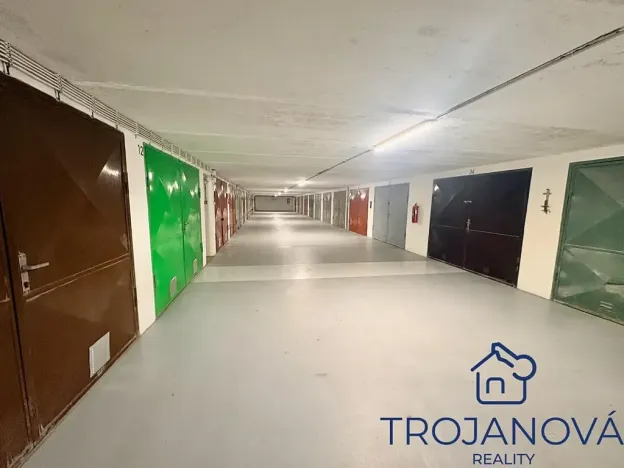 Prodej garážového stání, Vlašim, Trocnovská, 17 m2