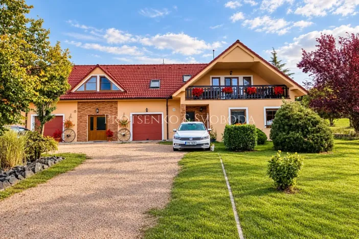 Prodej vícegeneračního domu, Předenice, 482 m2