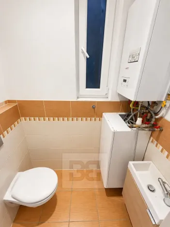 Prodej bytu 3+1, Karlovy Vary, Majakovského, 103 m2