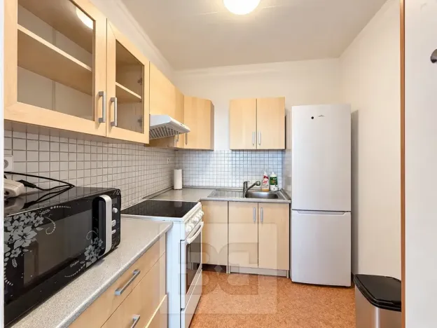 Pronájem bytu 2+kk, Praha - Ruzyně, U valu, 42 m2
