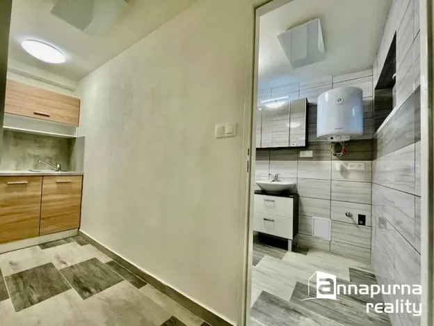 Pronájem bytu 1+kk, Ivančice, Na Brněnce, 23 m2