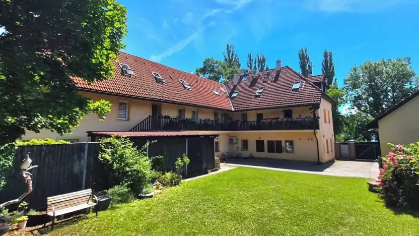 Pronájem bytu 1+kk, Hostivice, Litovická, 30 m2