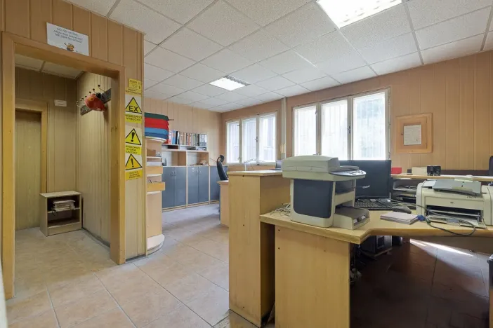 Pronájem výrobních prostor, Ostrava, 9648 m2