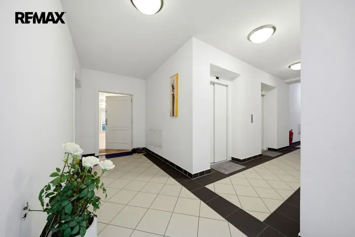 Prodej bytu 3+1, Karlovy Vary, Mariánskolázeňská, 141 m2