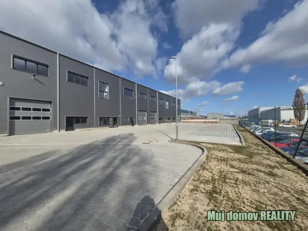 Pronájem nemovitosti, 550 m², K pérovně, Praha 10, Hostivař