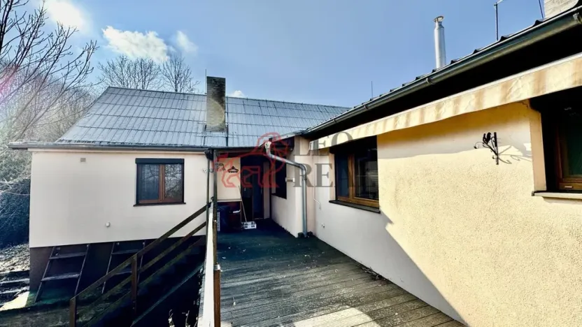 Prodej rodinného domu, Lopeník, 250 m2