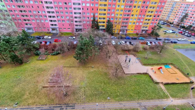 Pronájem bytu 2+kk, Praha - Kamýk, Cuřínova, 43 m2