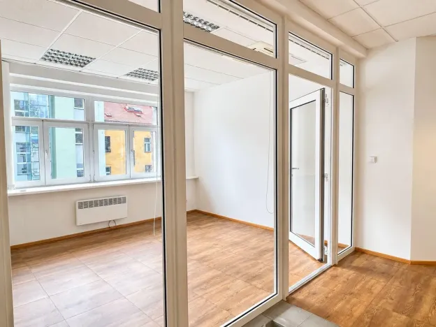 Pronájem kanceláře, Praha - Žižkov, Hartigova, 145 m2