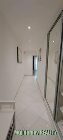 Pronájem bytu 2+1, Praha - Žižkov, Olšanská, 79 m2