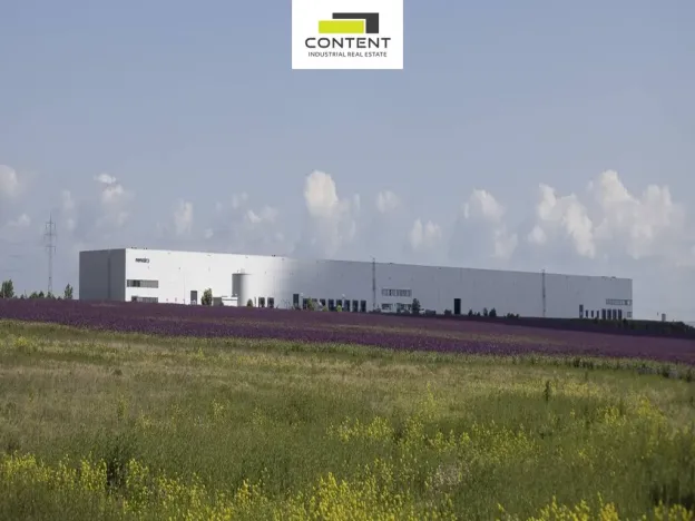 Pronájem výrobních prostor, Kozomín, 6000 m2