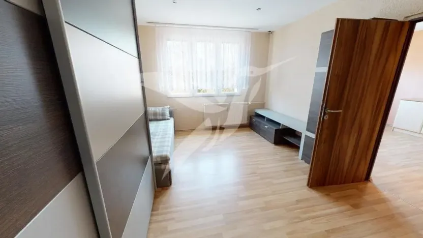 Pronájem bytu 1+1, Líně, Vodárenská, 36 m2