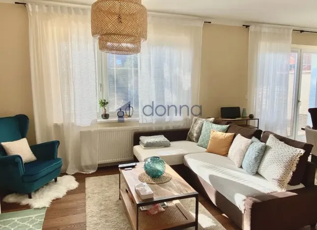 Pronájem rodinného domu, 183 m², Bělušická, Praha 9