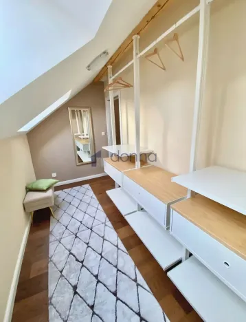 Pronájem rodinného domu, Praha, Bělušická, 183 m2