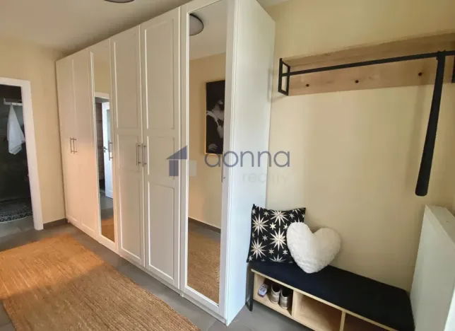 Pronájem rodinného domu, Praha, Bělušická, 183 m2