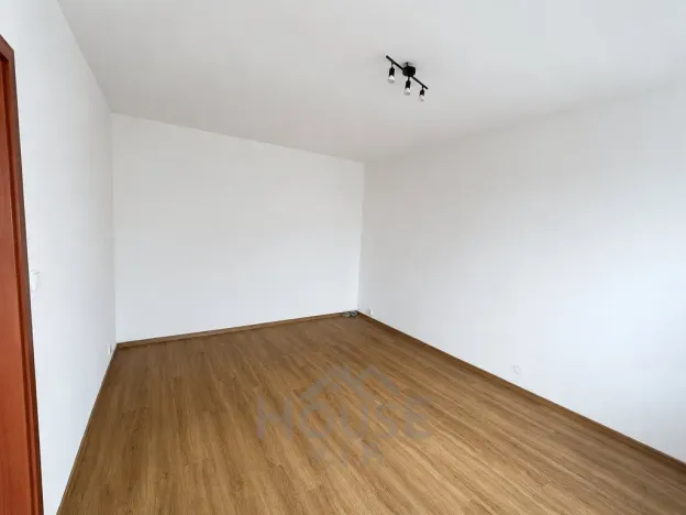 Pronájem bytu 2+kk, Teplice, Antala Staška, 37 m2