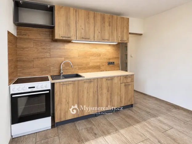 Pronájem bytu 2+1, Znojmo, Dukelských bojovníků, 55 m2