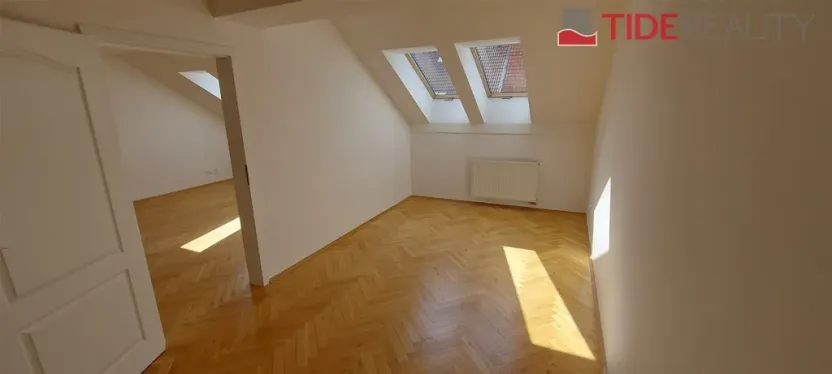 Pronájem bytu 3+1, Praha - Vršovice, Slovinská, 120 m2