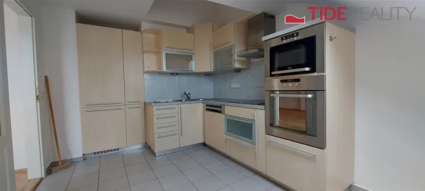 Pronájem bytu 3+1, Praha - Vršovice, Slovinská, 120 m2