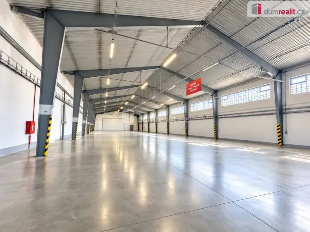 Pronájem skladu, Břeclav, Na Hrůdách, 3000 m2