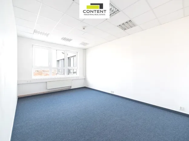 Pronájem skladu, Ostředek, 20570 m2
