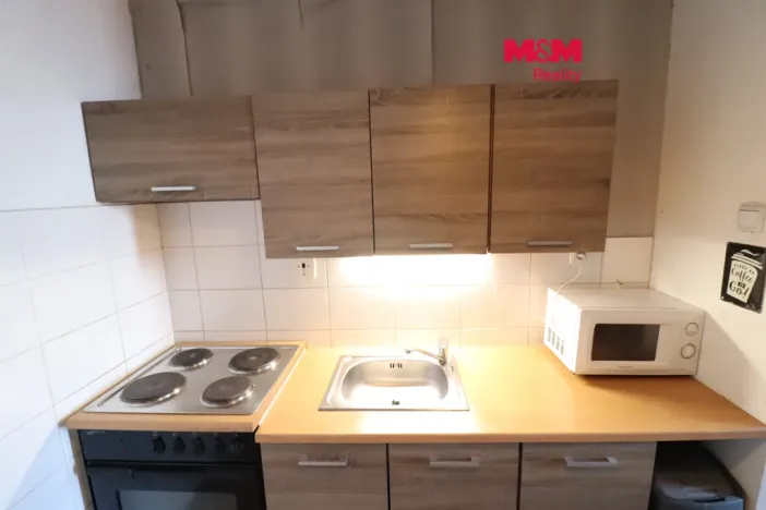 Pronájem bytu 1+kk, Most, Česká, 33 m2