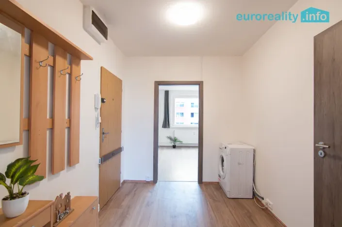 Pronájem bytu 2+kk, Česká Lípa, U Nemocnice, 42 m2