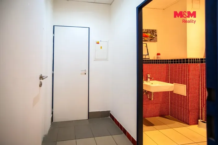 Pronájem obchodního prostoru, Most, Obránců míru, 150 m2