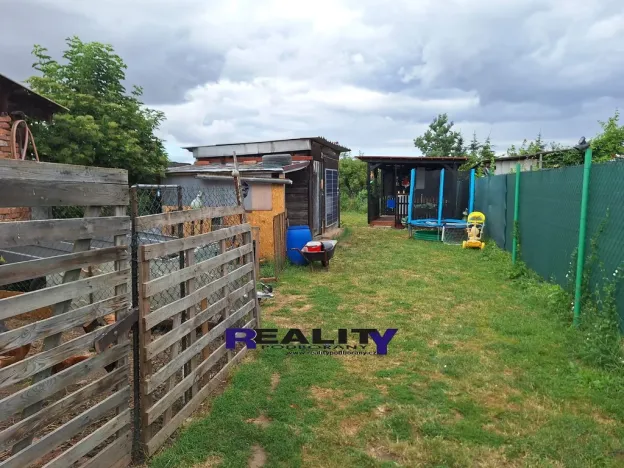 Pronájem zahrady, 164 m², Očihov