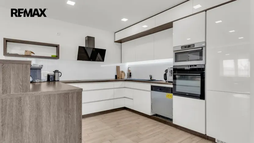 Prodej rodinného domu, Odunec, 390 m2